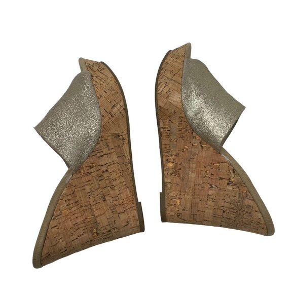 70 Post Paris Lainie Gold Leather Wedge Size 8.5 Open Toe Cork Heel - Picture 6 of 9